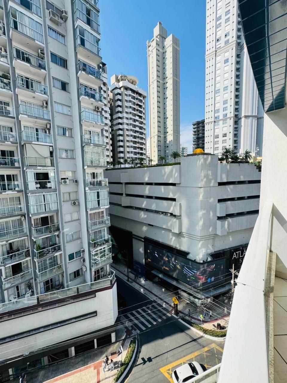 Apto A 100M Da Praia Central Balneario Camboriu Ngoại thất bức ảnh